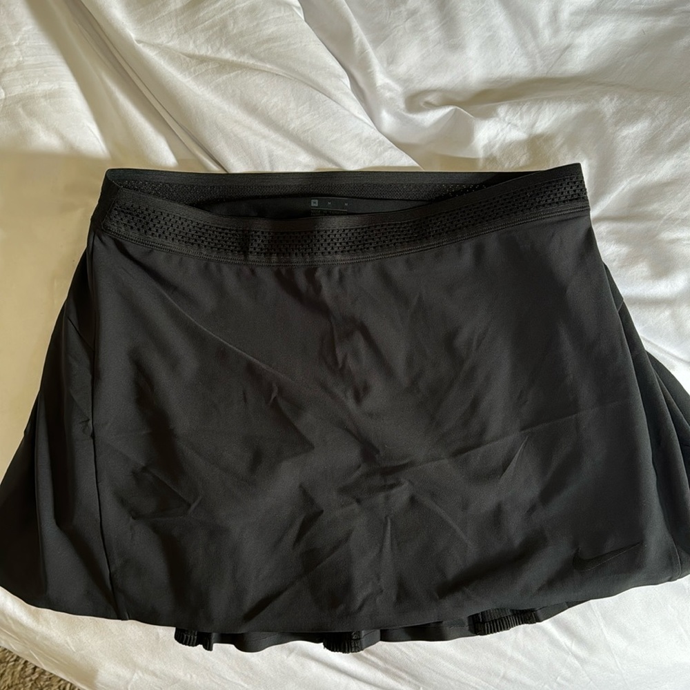 NIKE Black Tennis/Golf Skirt Size Medium